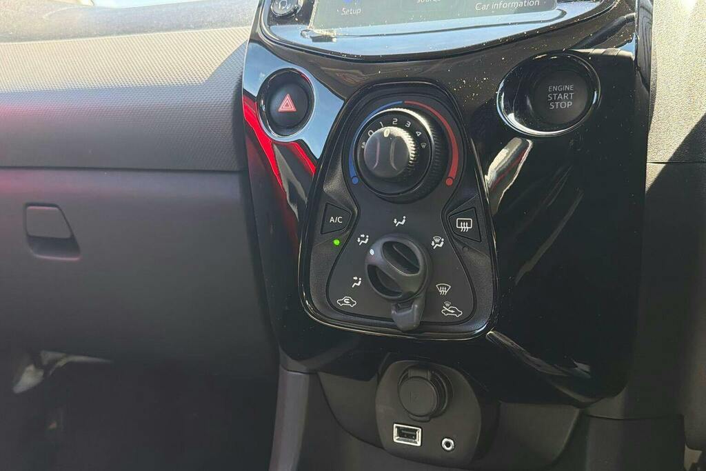 Peugeot 108 1.0 Collection 2 Tronic Euro 6 Ss  #38