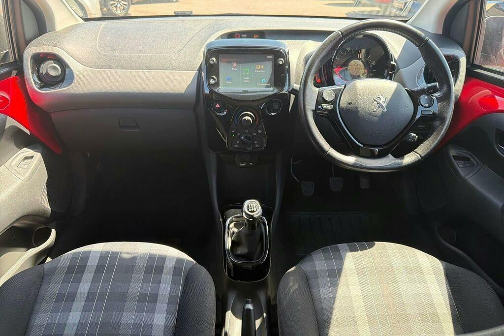 Peugeot 108 1.0 Allure Hatchback Red #3