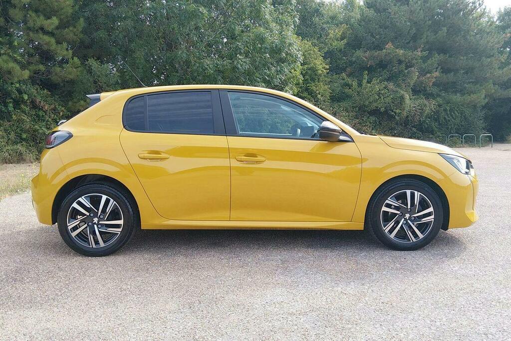 Peugeot 208 1.2 Puretech Active Premium Plus Hatchback Pe GU23OXF Yellow #2
