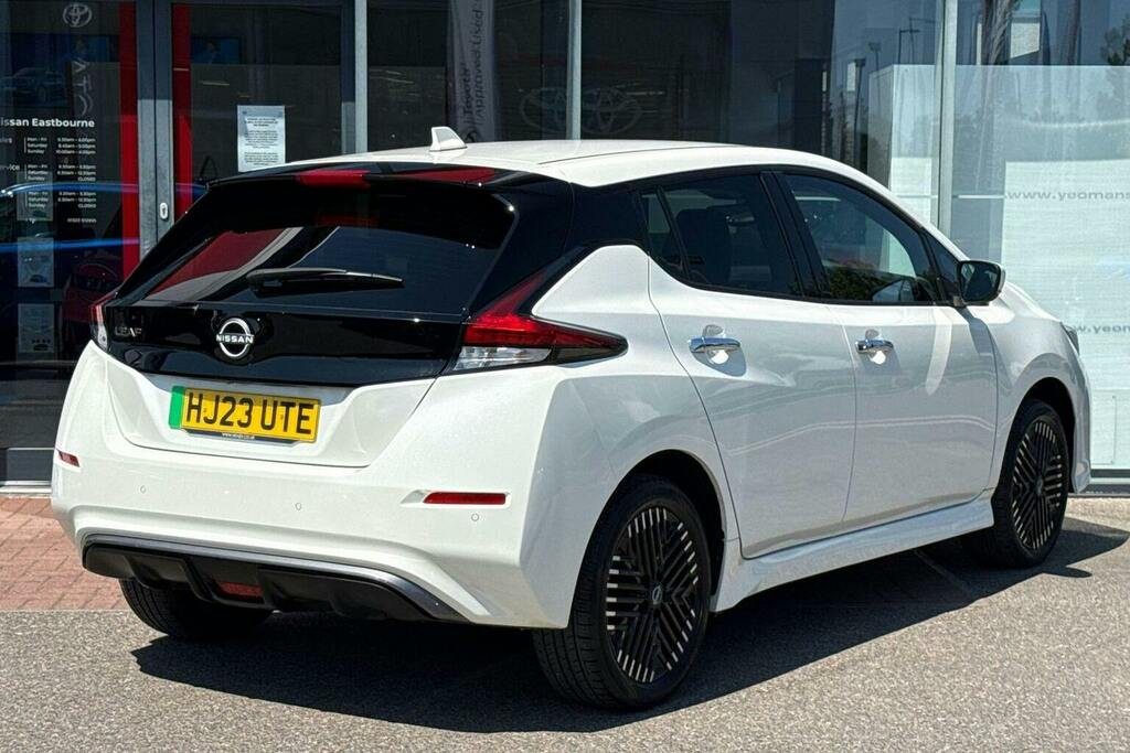 Nissan Leaf 59Kwh E Plus N Connecta Hatchback Aut White #3