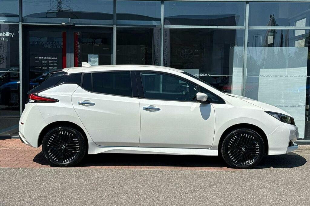 Nissan Leaf 59Kwh E Plus N Connecta Hatchback Aut White #2