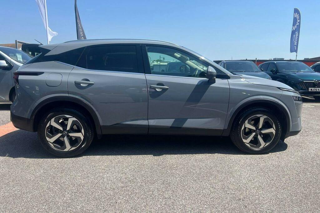 Nissan Qashqai 1.3 Dig T Mhev N Connecta Suv Hybrid Ma NL72WFY Grey #2