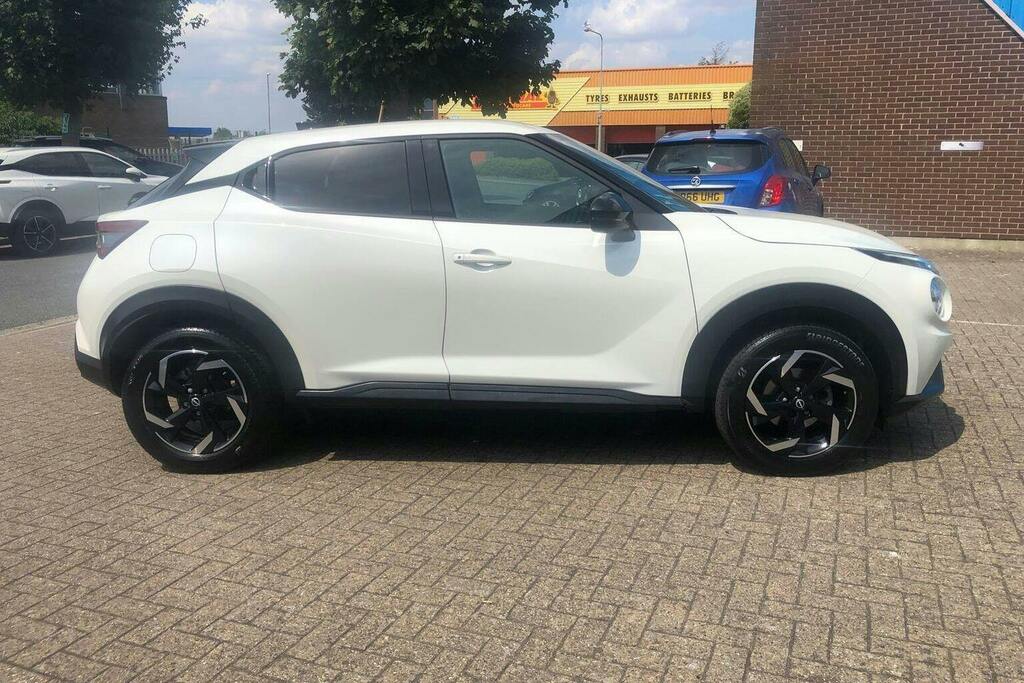 Nissan Juke 1.0 Dig T N Connecta Suv KY23EOC White #2