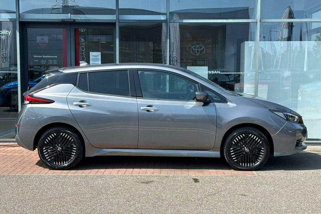 Nissan Leaf 59Kwh E Plus Tekna Hatchback Grey #2