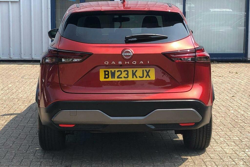 Nissan Qashqai 1.3 Dig T Mhev N Connecta Suv Hybrid Ma BW23KJX Red #4