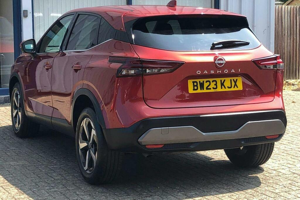 Nissan Qashqai 1.3 Dig T Mhev N Connecta Suv Hybrid Ma BW23KJX Red #5