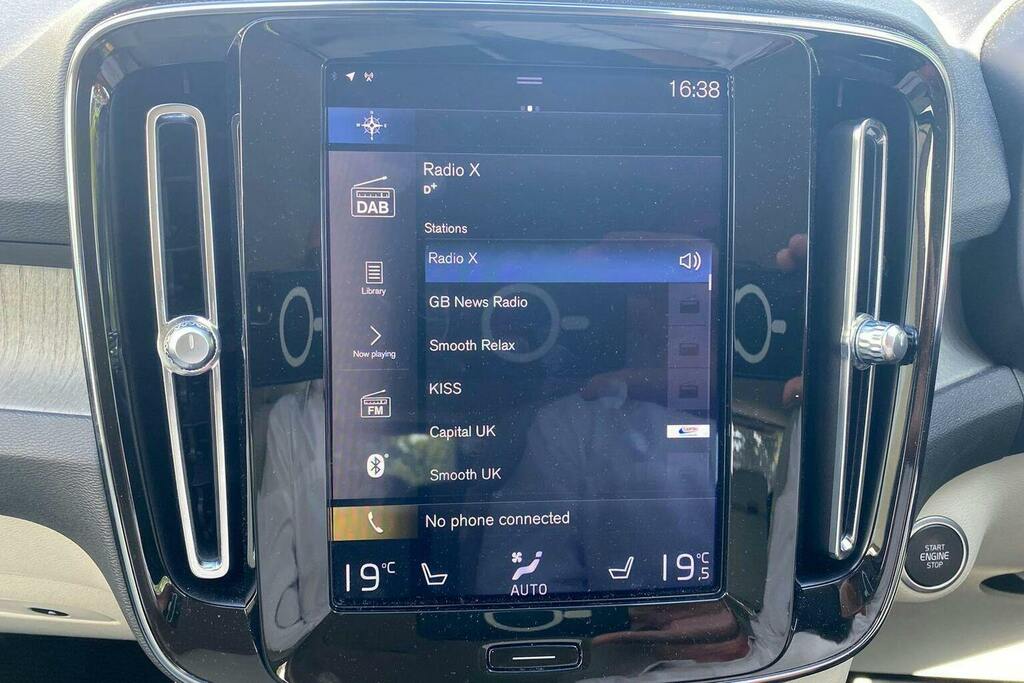 Volvo XC40 Volvo Estate 2.0 T4 Inscription Pro Geartronic Black #24
