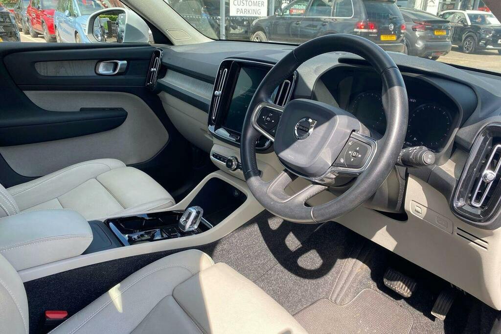 Volvo XC40 Volvo Estate 2.0 T4 Inscription Pro Geartronic Black #9