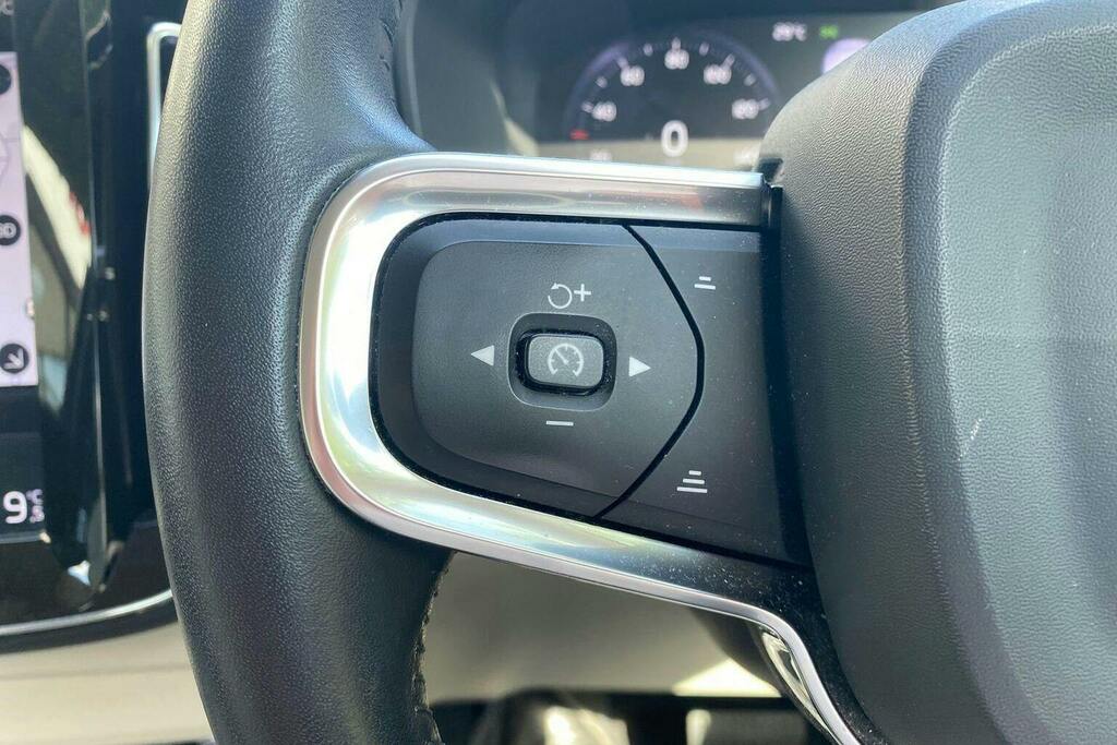 Volvo XC40 Volvo Estate 2.0 T4 Inscription Pro Geartronic Black #20