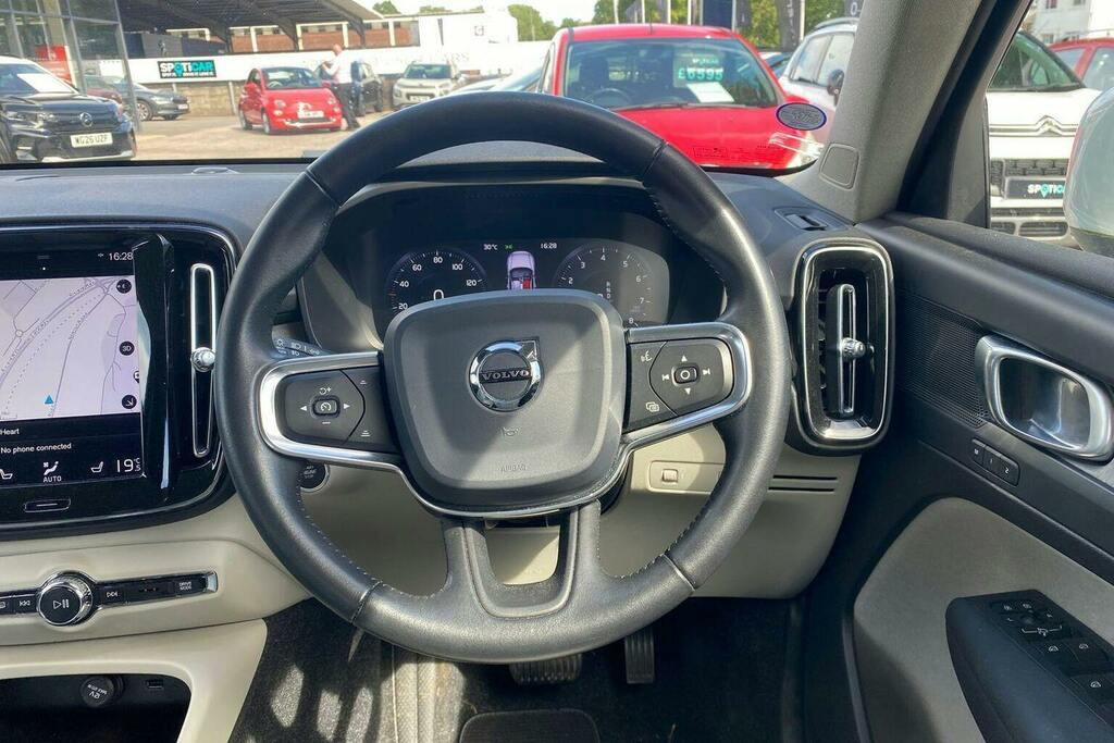 Volvo XC40 Volvo Estate 2.0 T4 Inscription Pro Geartronic Black #12