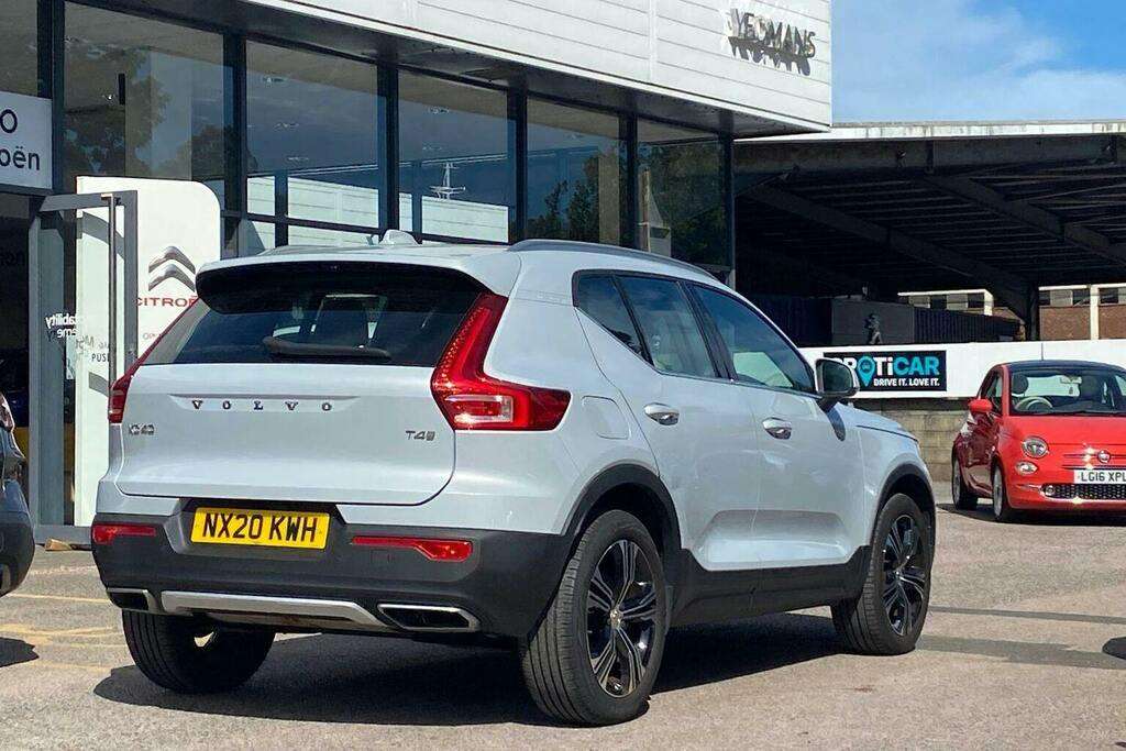 Volvo XC40 2.0 T4 Inscription Pro Suv Silver #2