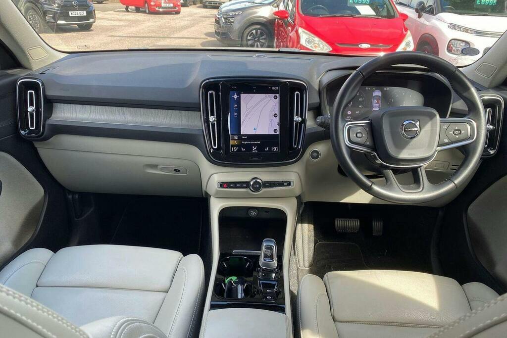Volvo XC40 Volvo Estate 2.0 T4 Inscription Pro Geartronic Black #10