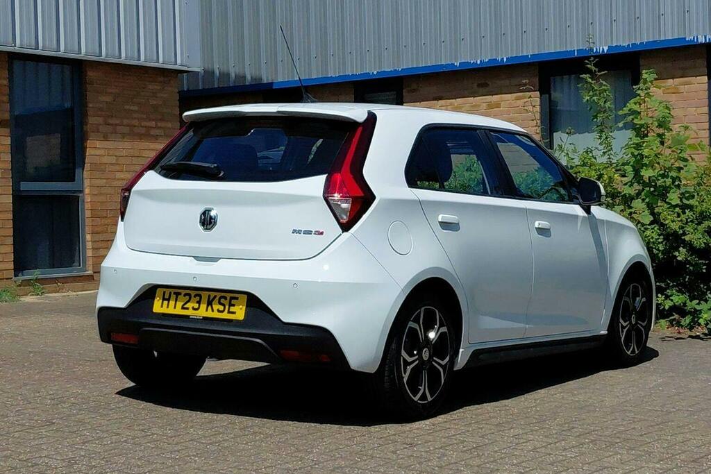 MG MG3 1.5 Vti Tech Exclusive Nav Hatchback Ma HT23KSE White #3
