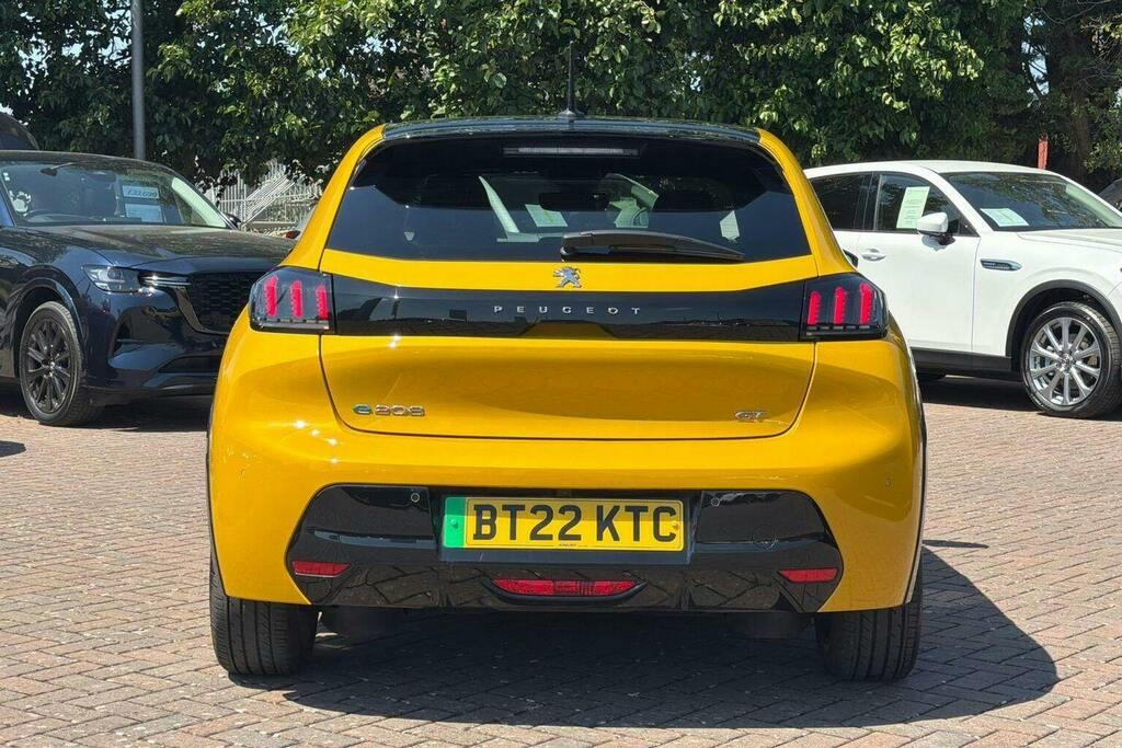 Peugeot e-208 50Kwh Gt Hatchback Yellow #4