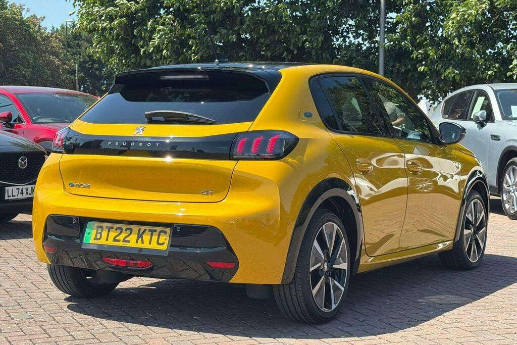 Peugeot e-208 50Kwh Gt Hatchback Yellow #3