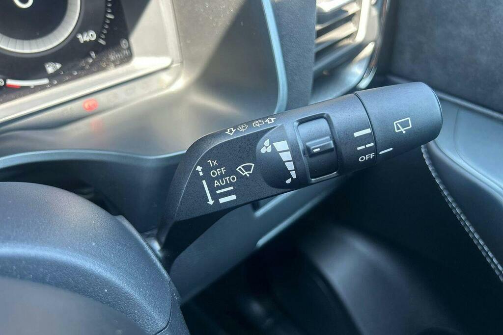 Nissan Qashqai 1.3 Dig T Mhev N Connecta Suv Hybrid Xt Black #39