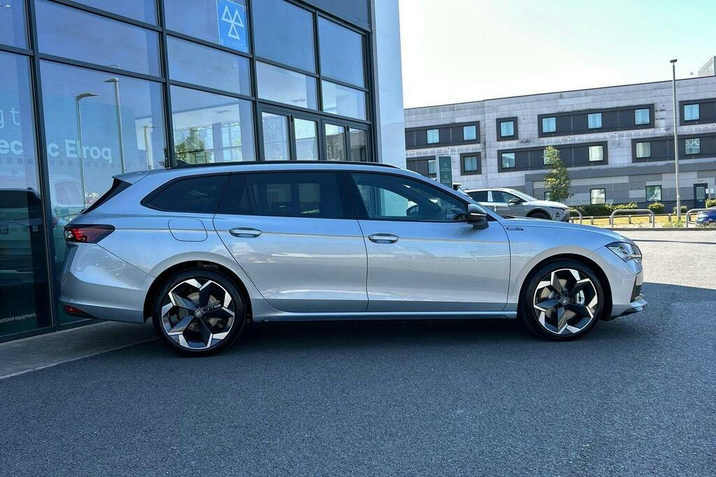 Skoda Superb 2.0 Tsi Sportline Estate Dsg Silver #2