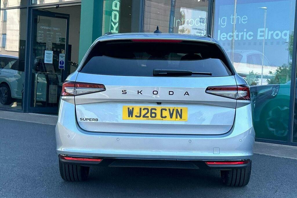 Skoda Superb 2.0 Tsi Sportline Estate Dsg Silver #4