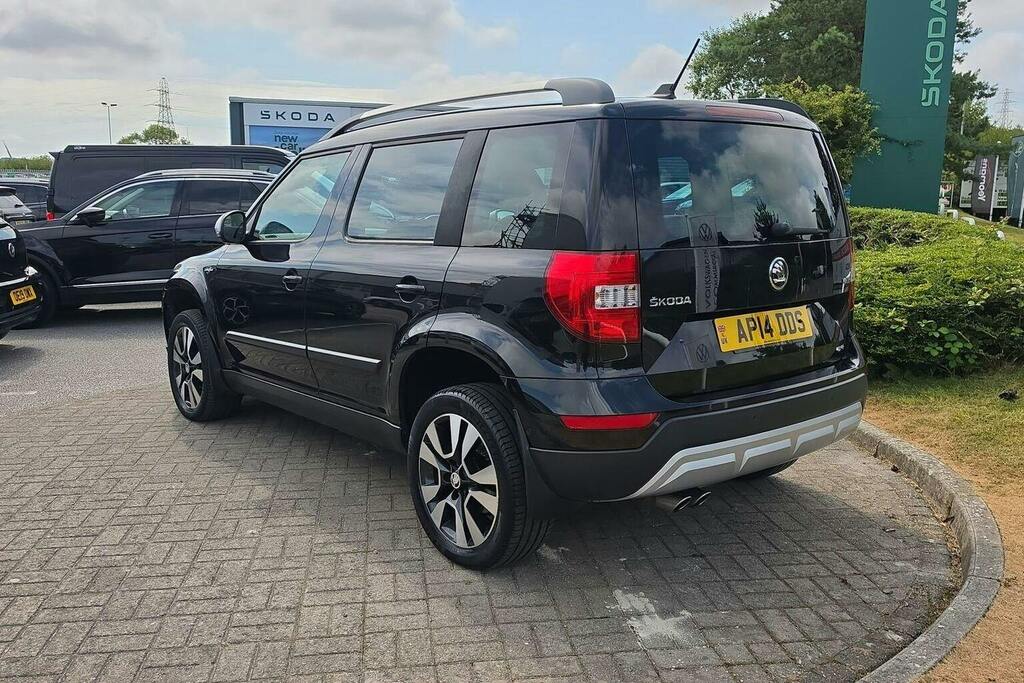 Skoda Yeti 2.0 Tdi Laurin And Klement Outdoor Manu Black #5