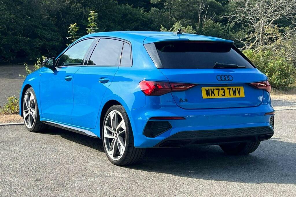 Audi A3 2.0 Tdi 35 Black Edition Sportback S Tr WK73TWV Blue #5