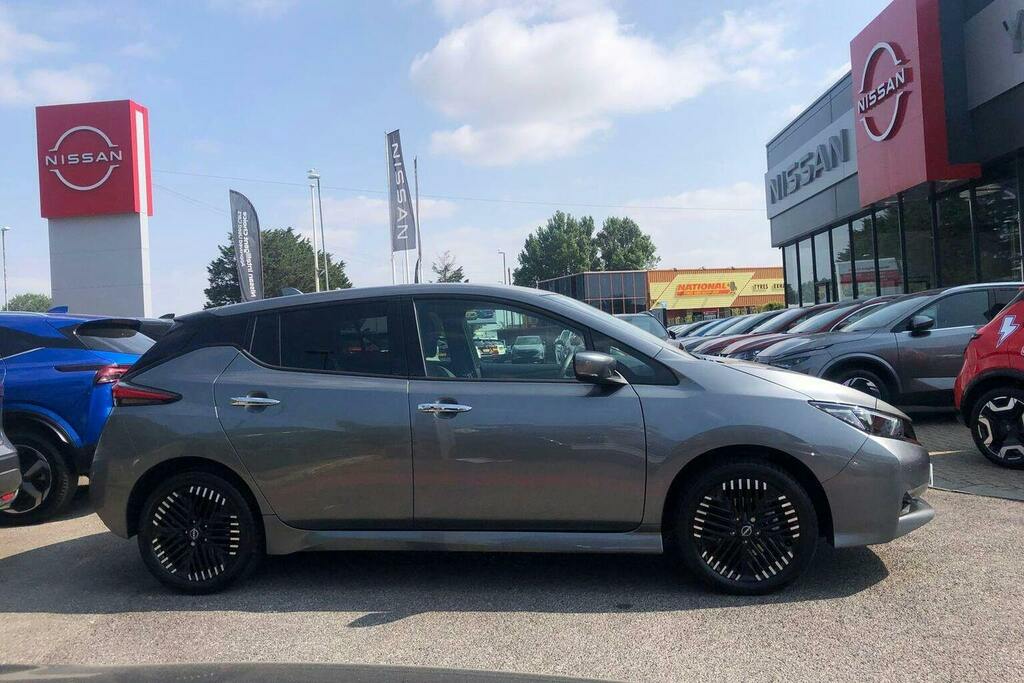 Nissan Leaf 59Kwh E Plus Tekna Hatchback LT23CZE Grey #2