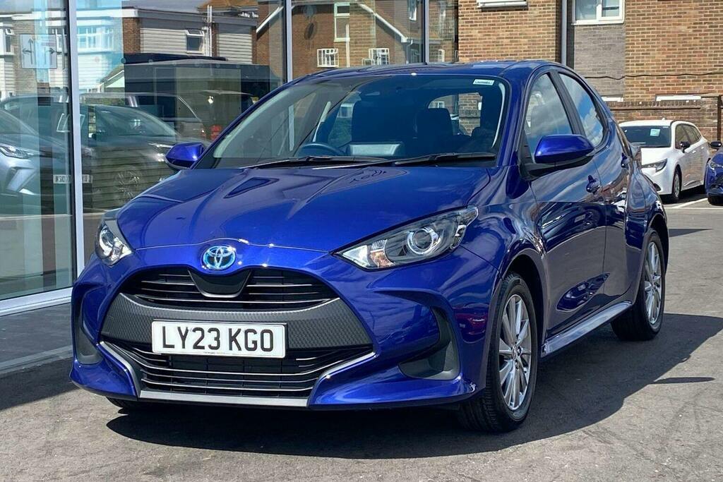 Toyota Yaris 1.5 Vvt H Icon Hatchback Hybrid E Cvt Blue #3