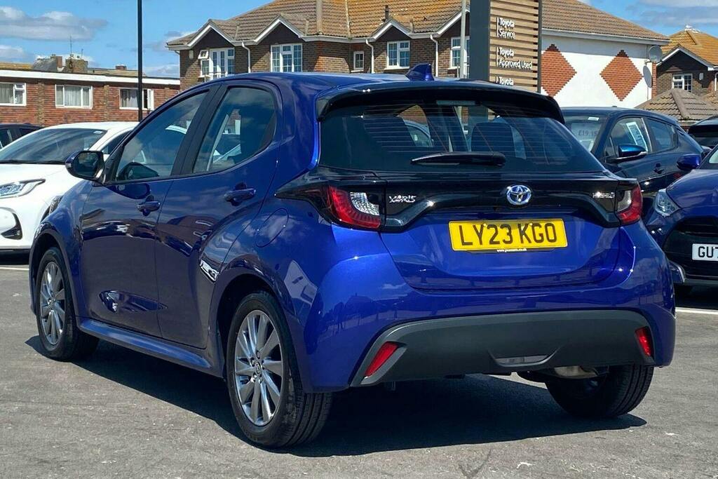 Toyota Yaris 1.5 Vvt H Icon Hatchback Hybrid E Cvt Blue #4