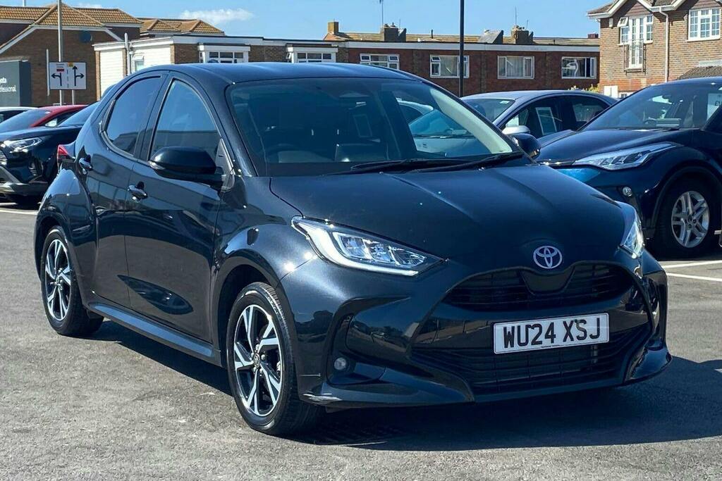 Toyota Yaris 1.5 Vvt H Design Hatchback Hybrid E Cvt Black