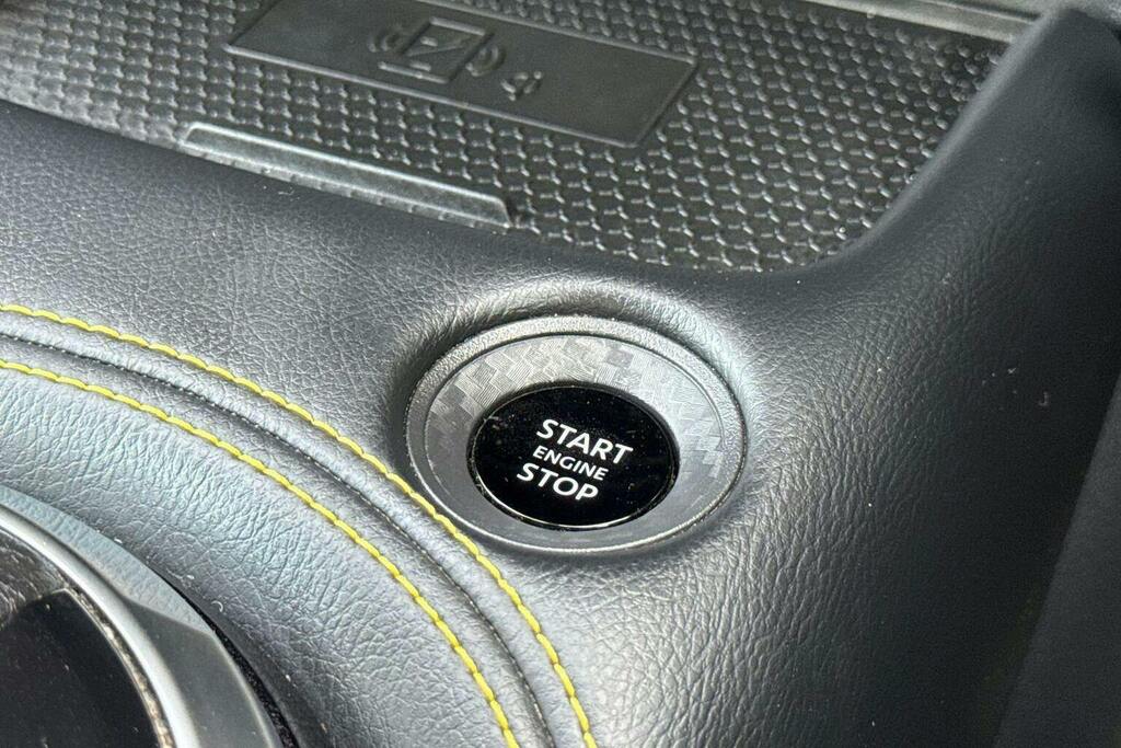 Nissan Juke 1.6 Hybrid N-connecta #37