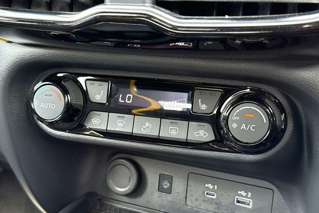 Nissan Juke 1.6 Hybrid N-connecta #33