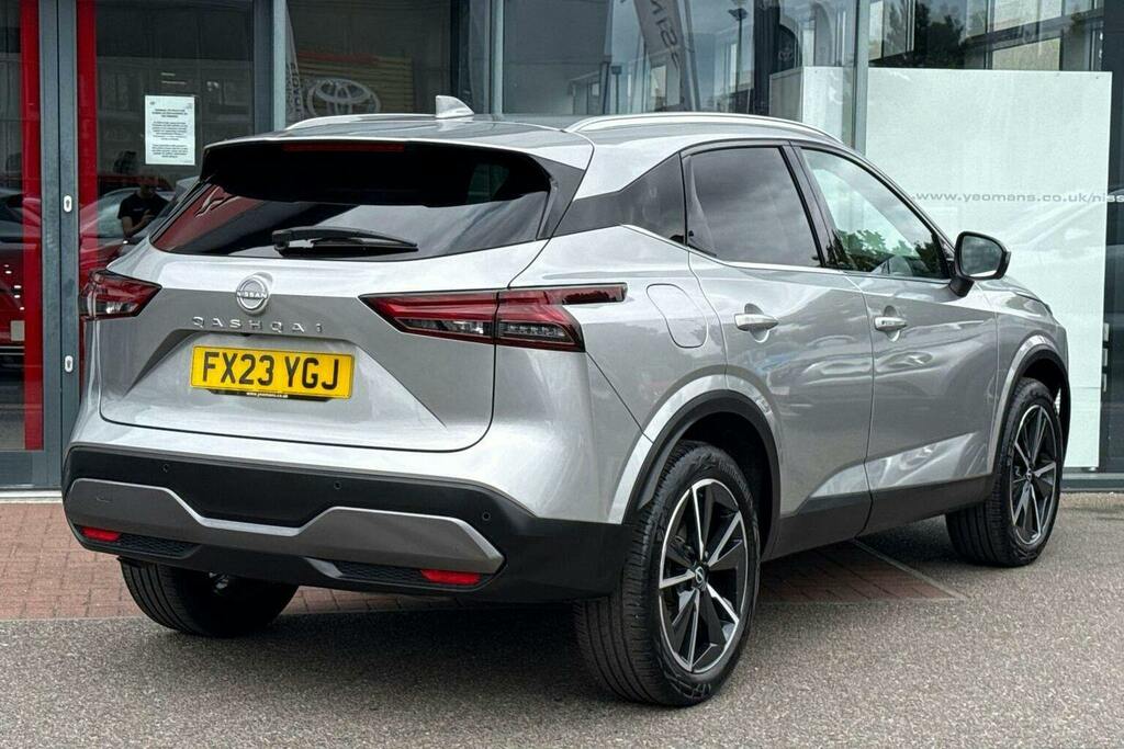 Nissan Qashqai 1.3 Dig T Mhev Tekna Suv Hybrid Xtron FX23YGJ Silver #3