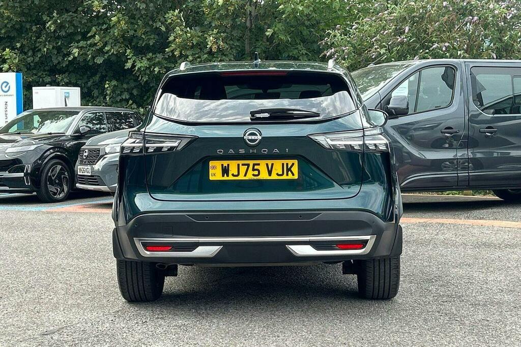 Nissan Qashqai 1.3 Dig T Mhev Tekna Suv Hybrid WJ75VJK Green #4