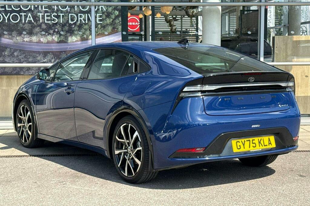 Toyota Prius 2.0 13.6Kwh Excel Hatchback Plug In Hyb Blue #4