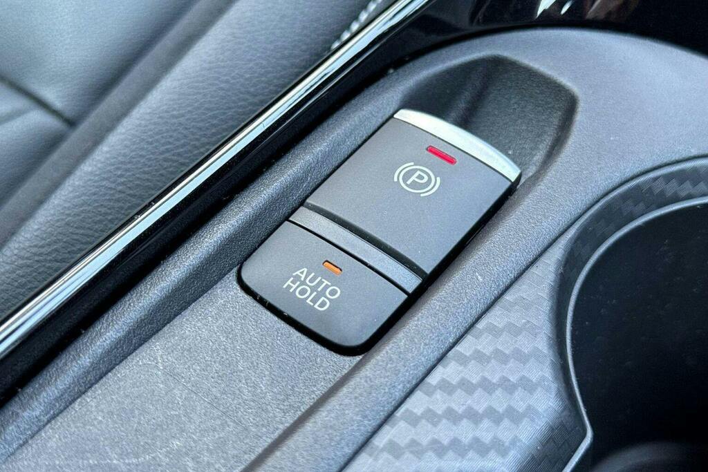 Nissan Juke N-connecta Grey #36