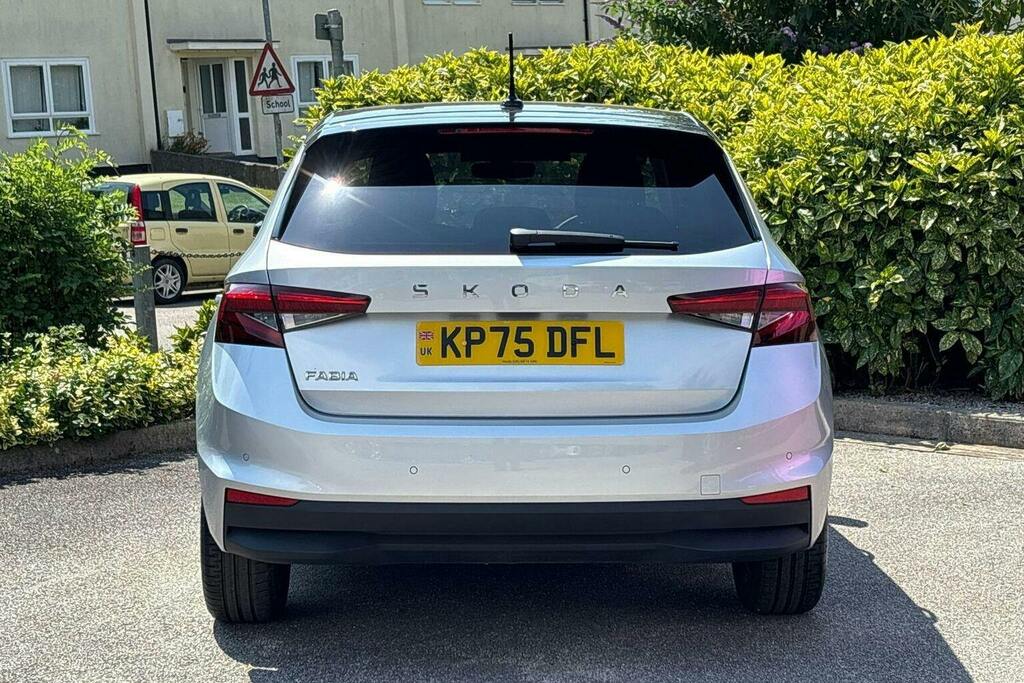 Skoda Fabia 1.0 Tsi Design Edition Hatchback Silver #4