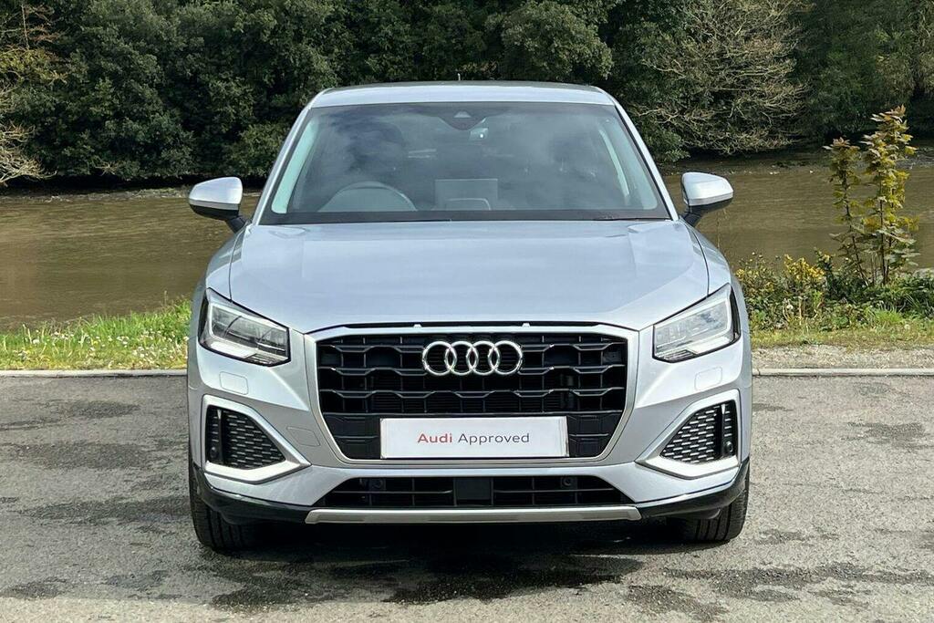 Audi Q2 S Line Black #8