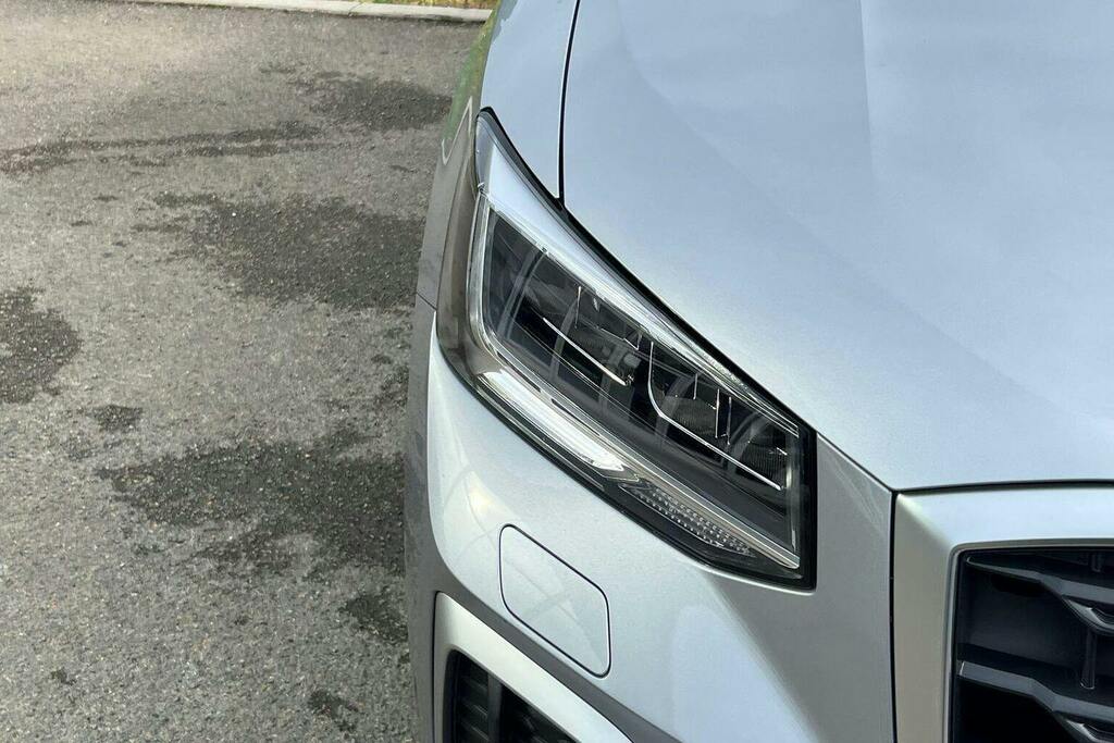 Audi Q2 S Line Black #34