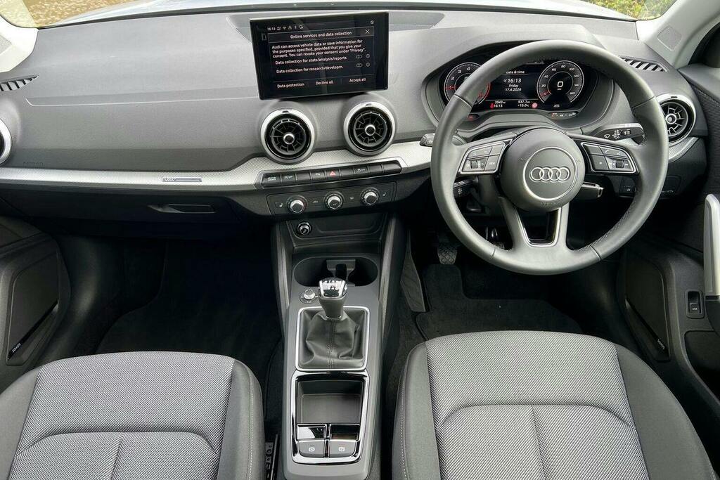 Audi Q2 S Line Black #11