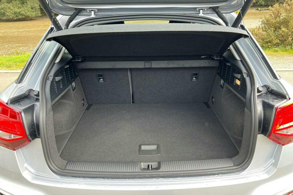 Audi Q2 S Line Black #18