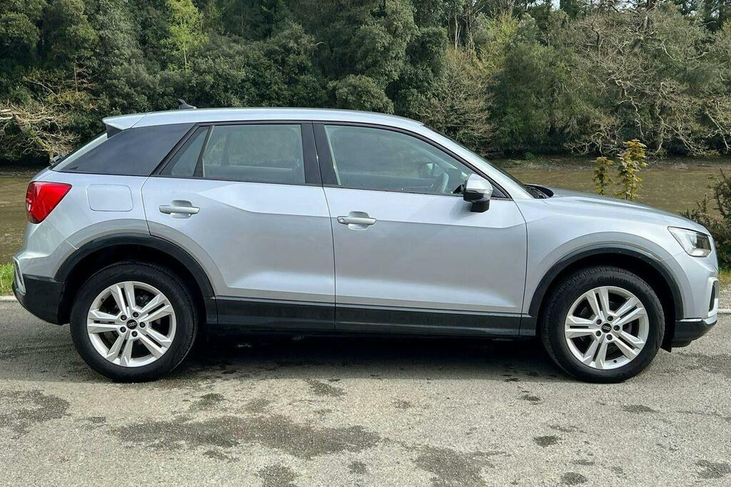 Audi Q2 1.0 Tfsi 30 Sport Suv Silver #2