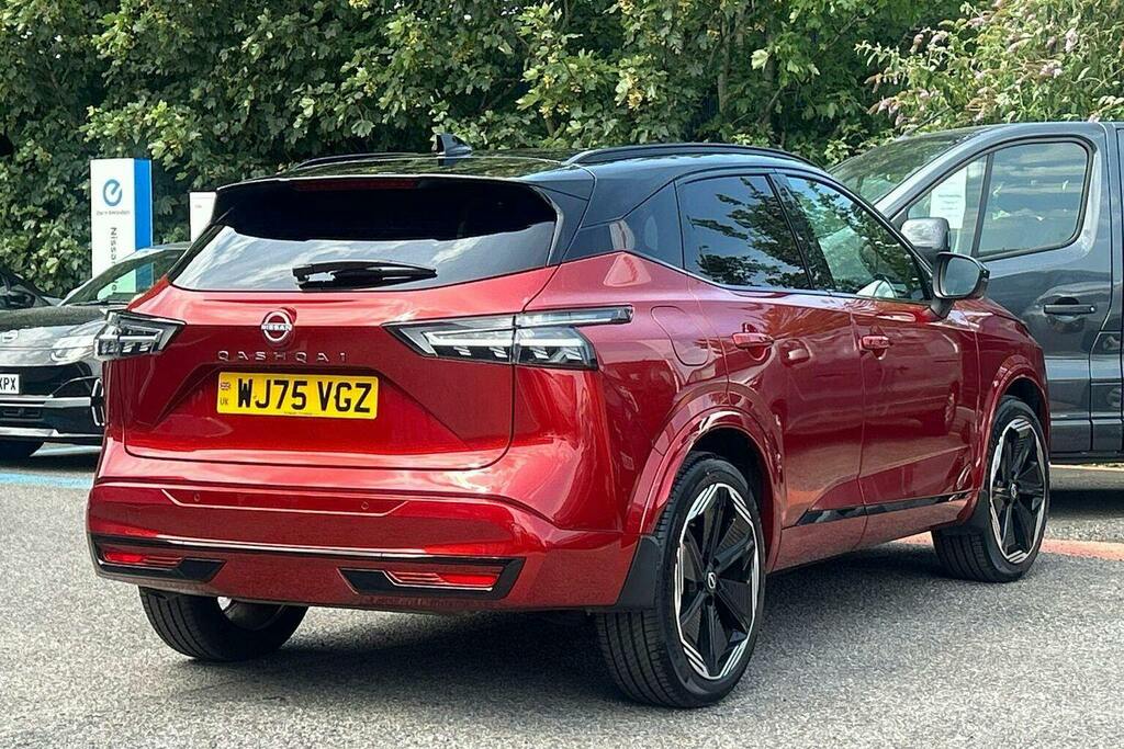 Nissan Qashqai 1.3 Dig T Mhev N Design Suv Hybrid Manu Red #3