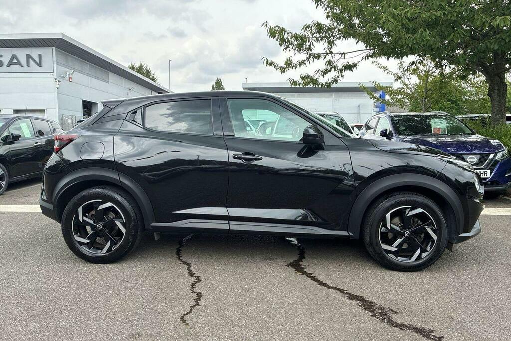 Nissan Juke 1.0 Dig T N Connecta Suv LE23NKZ Black #2