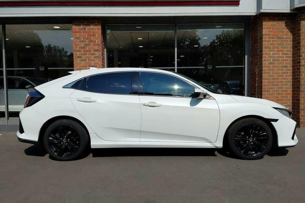 Honda Civic 1.0 Vtec Turbo Ex Hatchback Cvt YT67KXX White #2