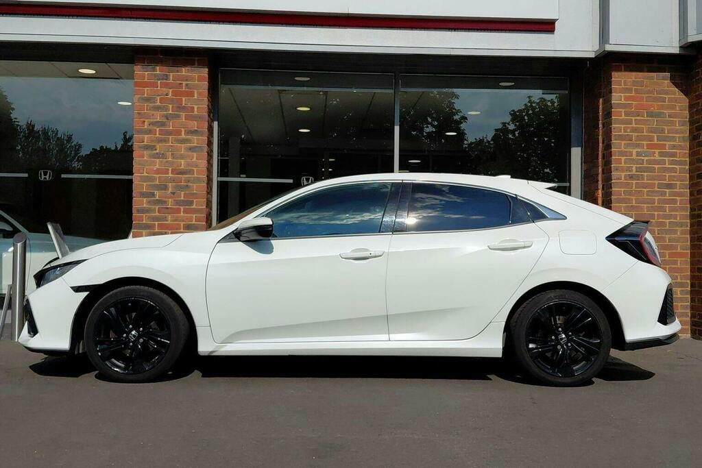 Honda Civic 1.0 Vtec Turbo Ex Hatchback Cvt YT67KXX White #6