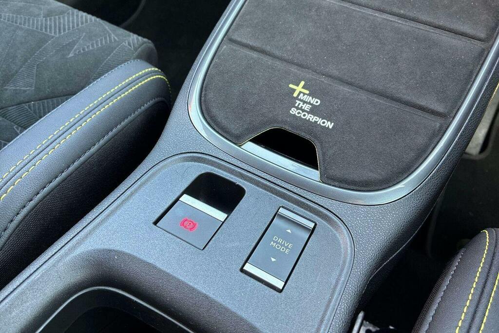 Abarth 600e 54Kwh Scorpionissima Suv 280 Ps #28