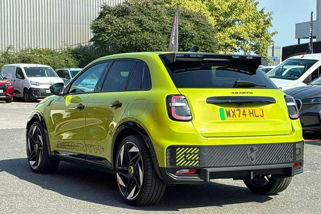 Abarth 600e 54Kwh Scorpionissima Suv Green #5