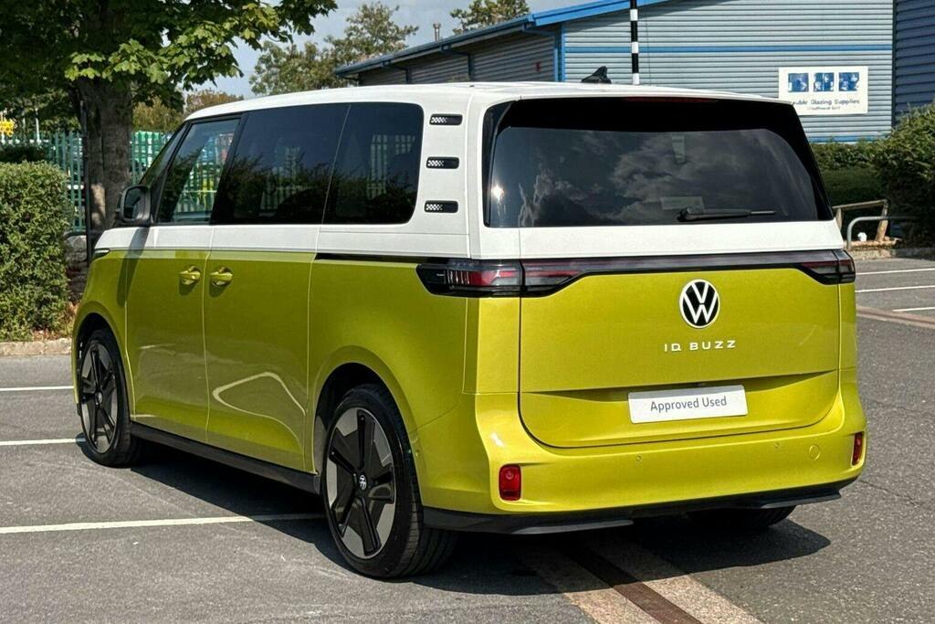 Volkswagen ID.Buzz Pro 77Kwh Style Mpv White #5