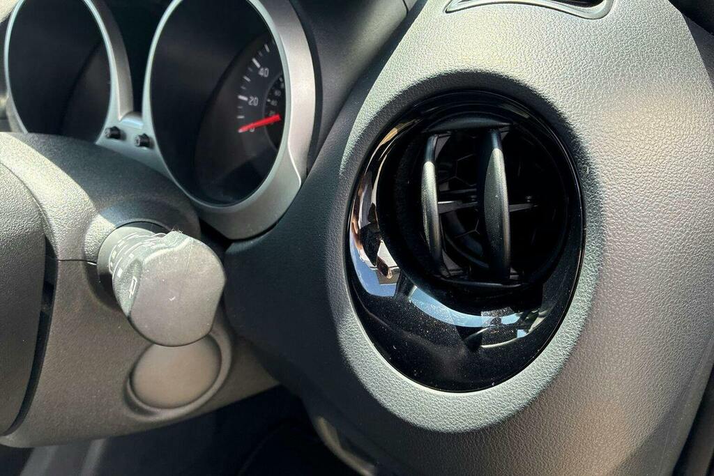 Nissan Juke Tekna Dci Grey #31