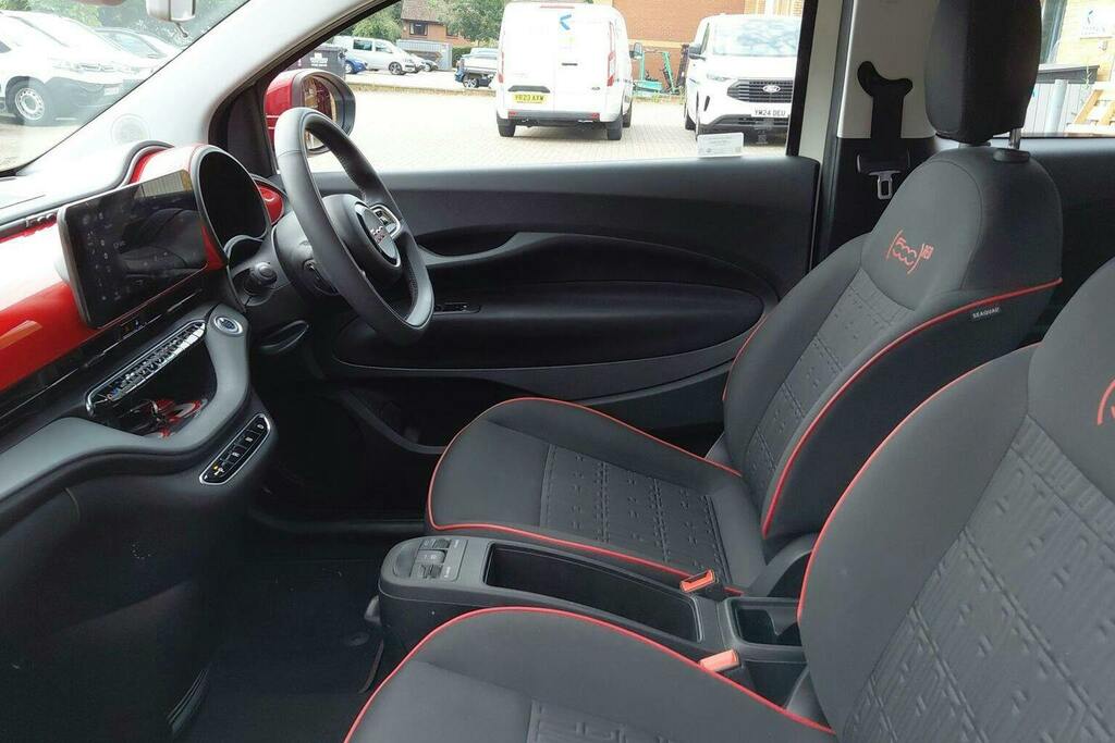 Fiat 500E 42Kwh Icon Black #16