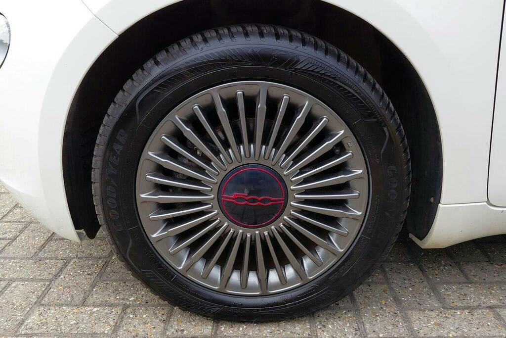 Fiat 500E 42Kwh Icon Black #23